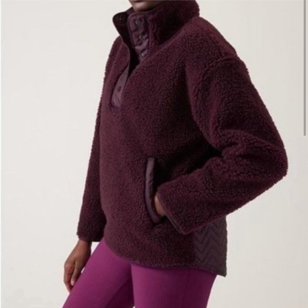 Athleta Burgundy sherpa fleece pullover Jacket